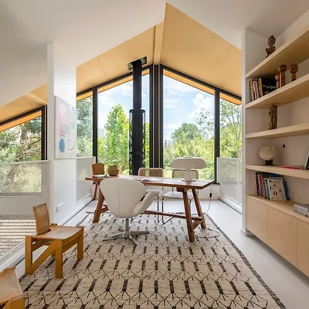 Maison Lyon Piscine Climatisation De 250 M2 Villa